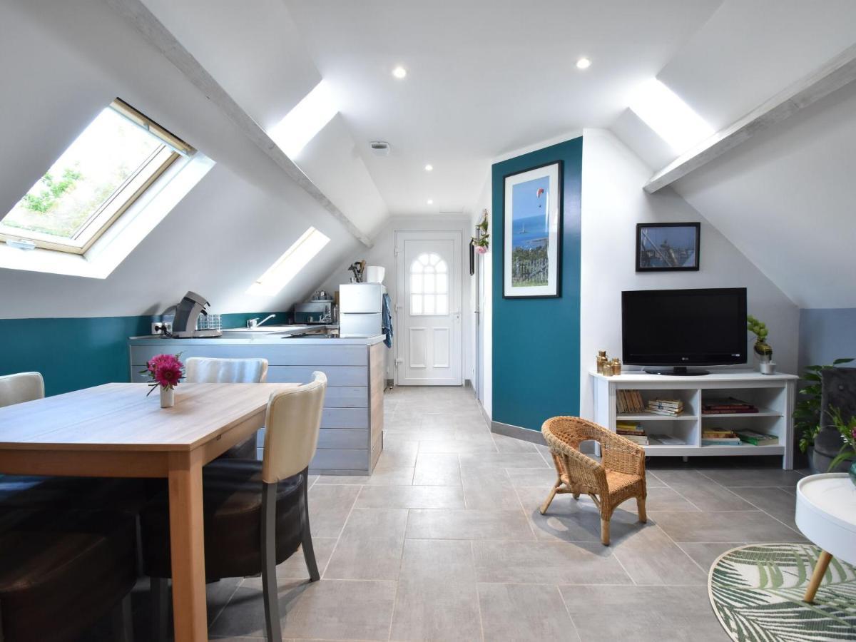 Superb Holiday Home Near The Beach Quinéville Rum bild
