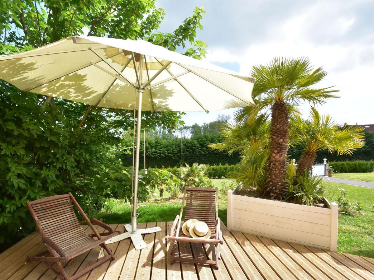 Superb Holiday Home Near The Beach Quinéville Rum bild