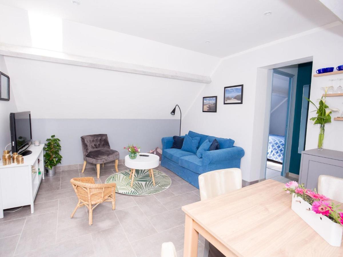Superb Holiday Home Near The Beach Quinéville Exteriör bild
